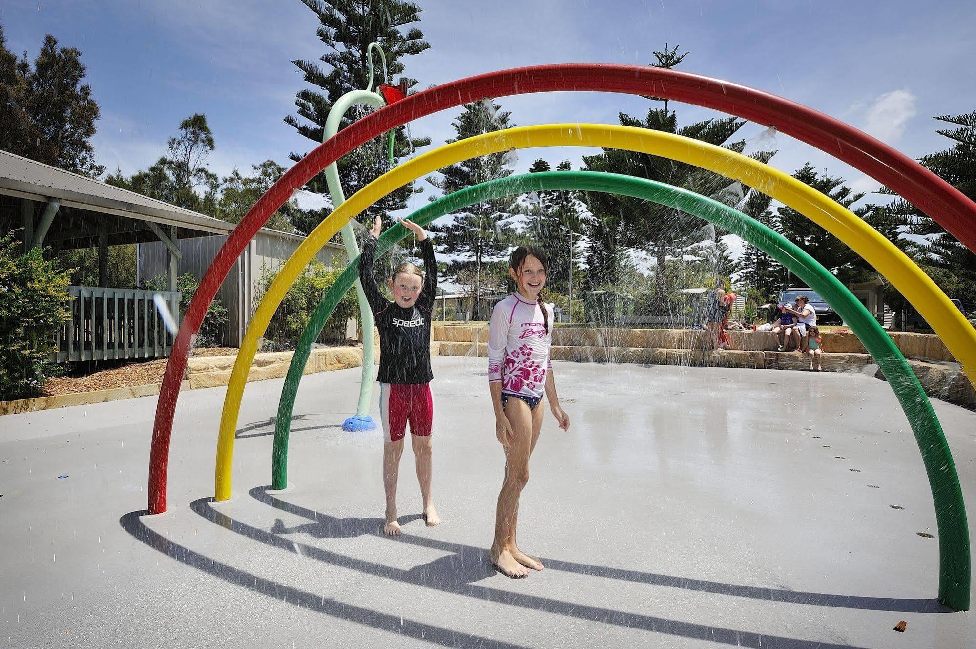 Big4 Sydney Lakeside Holiday Park Exterior photo